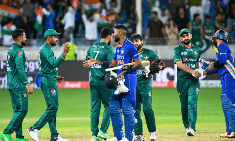 Asia Cup 2022: We have been praying that Hardik ratings runs, says Bhuvneshwar Kumar