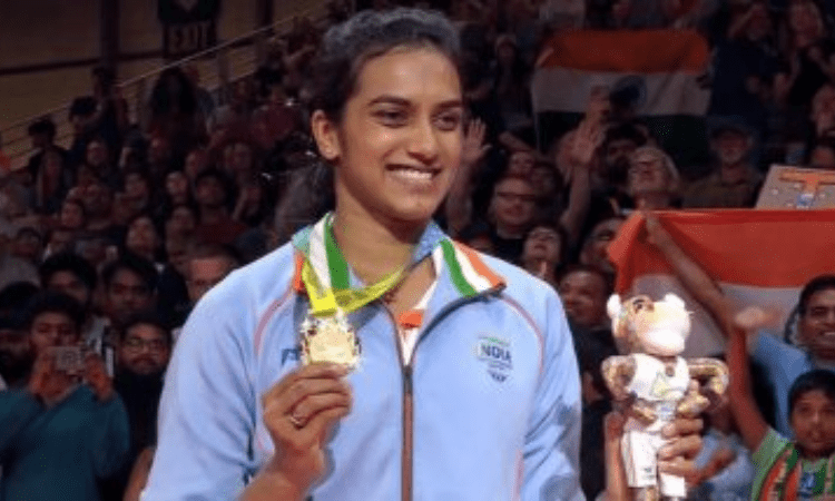 CWG 2022: India’s badminton contingent returns home, Sindhu, Shetty receive warm welcome