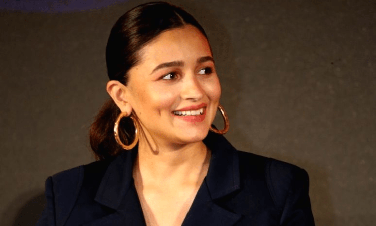 ‘Darlings’ maker calls Alia Bhatt a director’s actor
