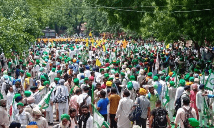 Farmers arrived in Delhi to attend ‘mahapanchayat’