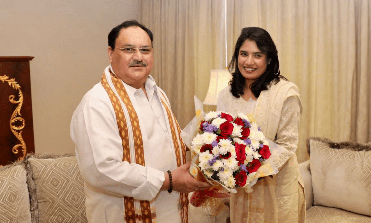 Nadda meets previous cricketer Mithali Raj in Hyderabad