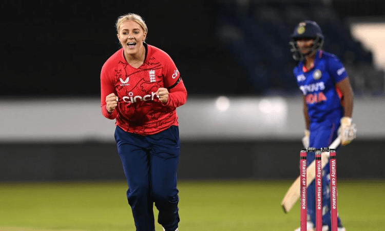 England’s Sarah Glenn reaches the second position in ICC Women’s T20I bowler rankings