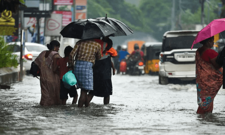 Heavy Rainfall Lashes Chennai, Low-lying Areas Inundated - Telugu Bullet