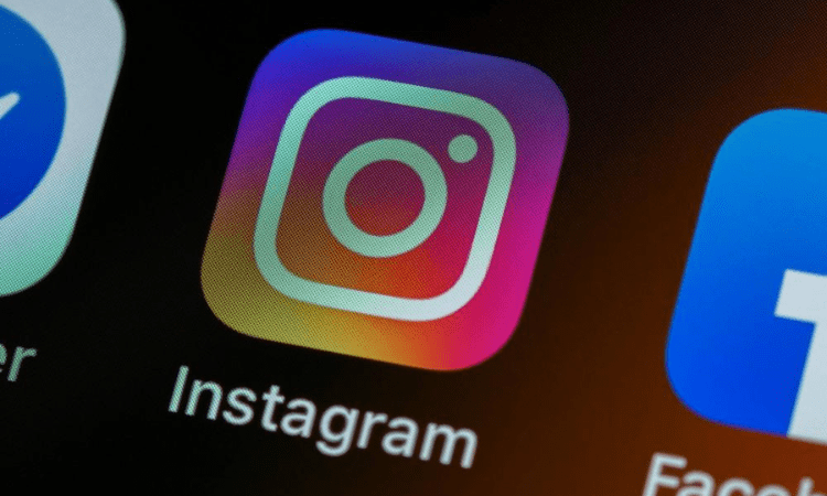 Instagram takes down PornHub’s official account