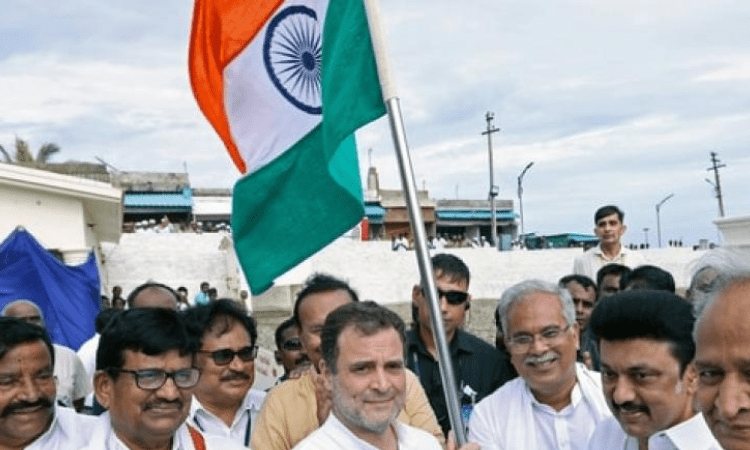 Modi ruling similar as British and  plunder wealth: Rahul Gandhi