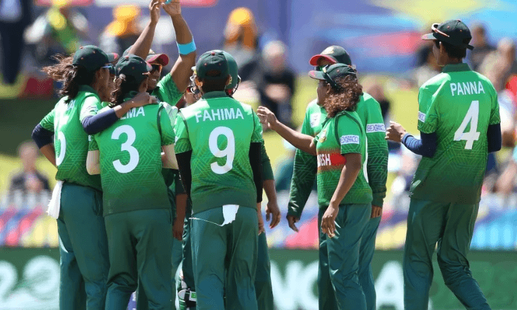 Women’s T20 World Cup Qualifier: Fargana’s breezy half-ton guides Bangladesh to win over Ireland in final