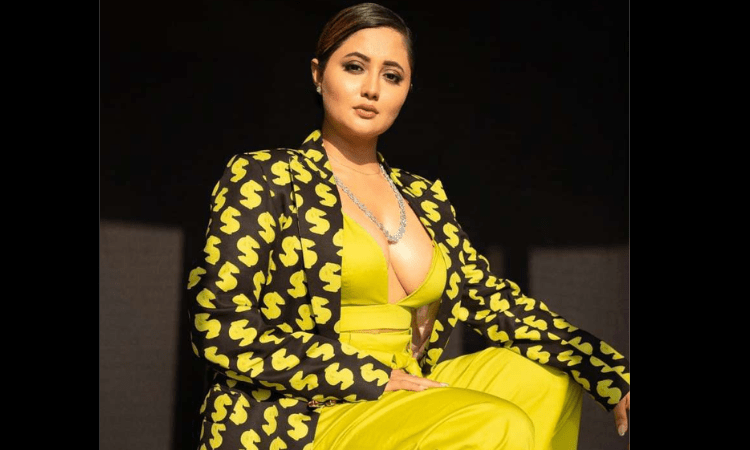 Rashami Desai on Navratri: It’s the time for family and garba