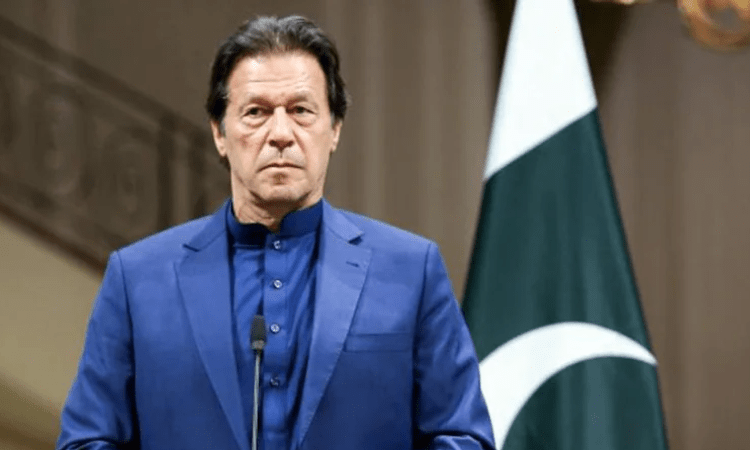 Pak Election Commission disqualifies Imran in Toshakhana case
