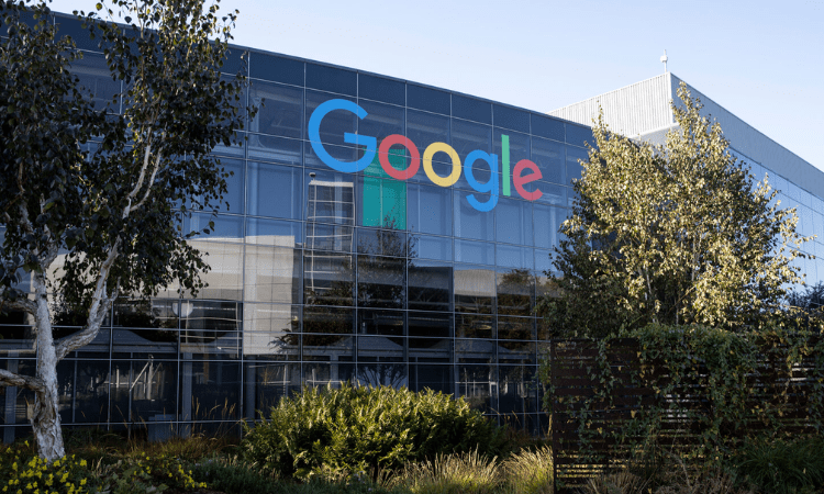 Google to alert parents when their kids leave school