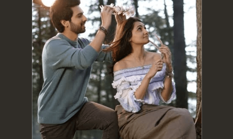 Armaan Maalik collaborates with Rochak Kohli for love track ‘Bas Tujhse Pyaar Ho’