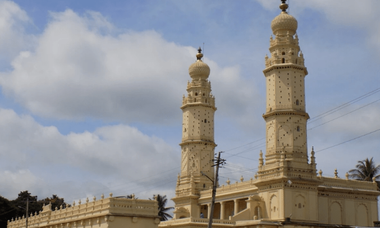 Jamia masjid row: Bajrang Dal submits PIL to K’taka High Court, demands to vacate mosque