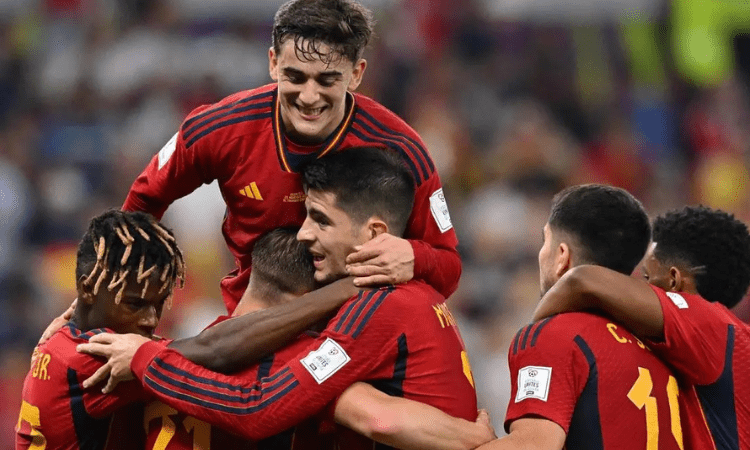 World Cup: Spain decimates Costa Rica 7-0