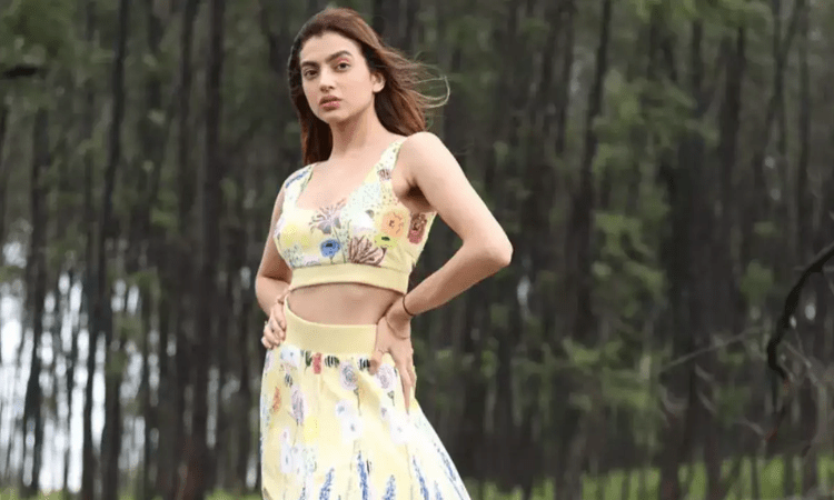 Kashika Kapoor makes her B’wood debut with Pradip Khairwar’s rom-com