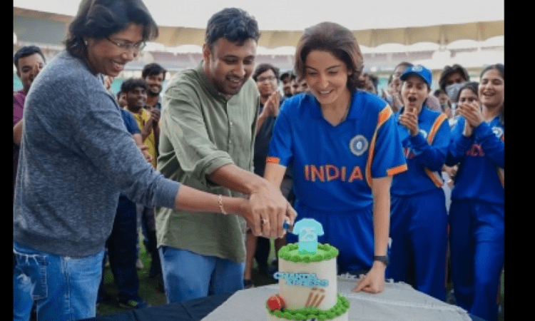 Anushka Sharma wraps up ‘Chakda ‘Xpress’, Jhulan Goswami gives clap on final shot