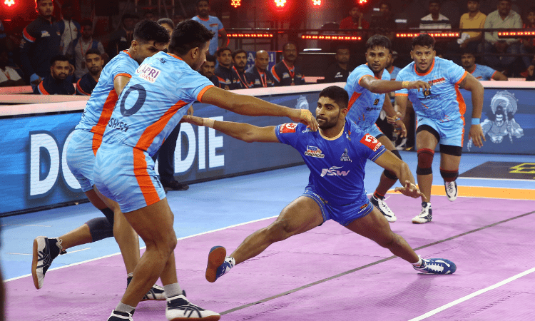 PKL 9: Kabaddi players spend invigorating time with rehabilitated animals