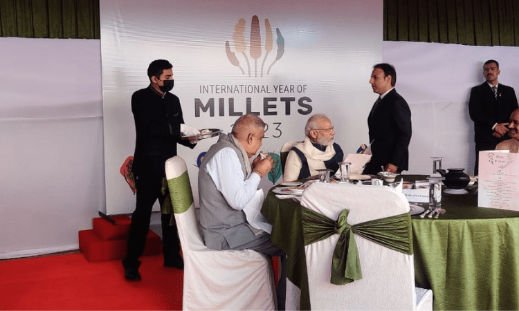 PM Modi, MPs enjoy millet-only lunch