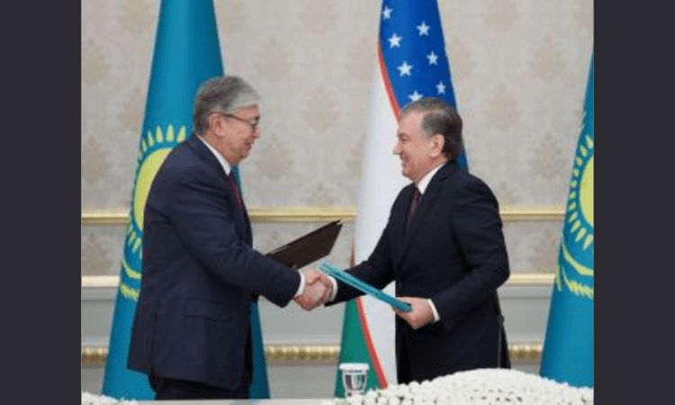 Uzbekistan, Kazakhstan to have union relations, sign deals worth $8bn