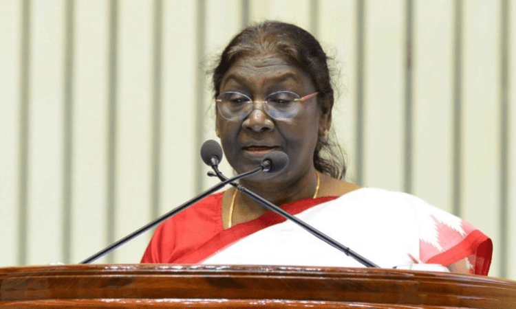 President Droupadi Murmu gives away Digital India Awards 2022