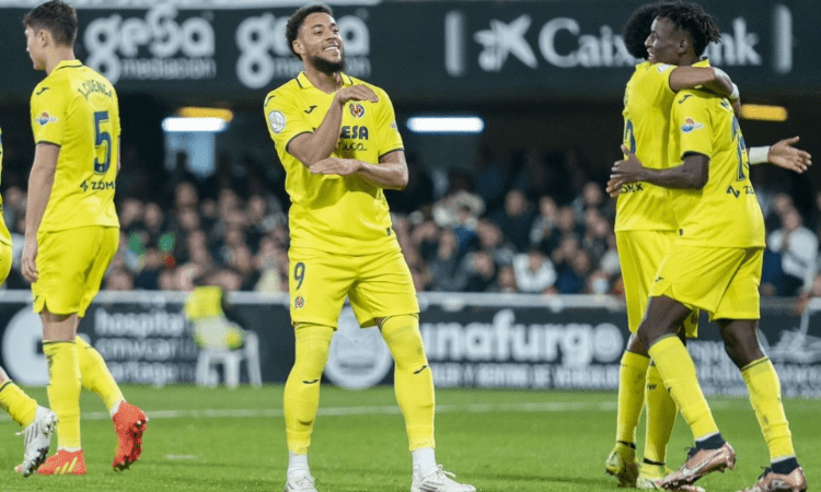 Football transfers: Two Villarreal forwards on verge of sealing Premier League moves