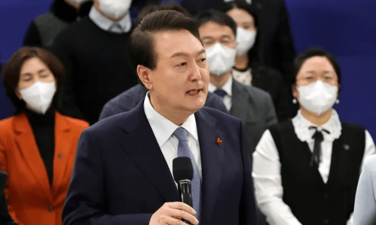 S.Korean President’s approval rating slips for 3rd week