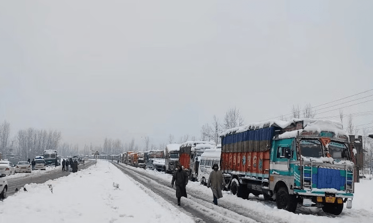 Jammu-Srinagar highway closed again