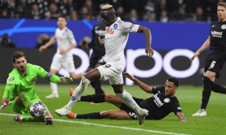 Napoli ease past Frankfurt in UEFA Champions League