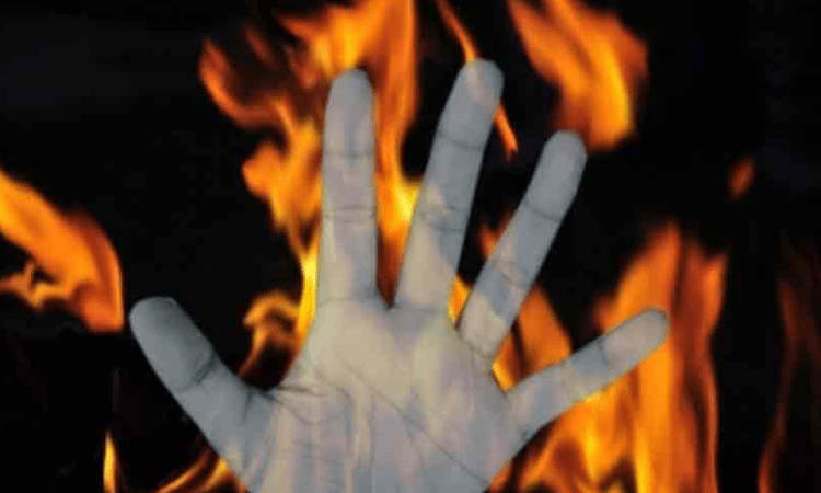 Woman killed in Mumbai building blaze, several rescued