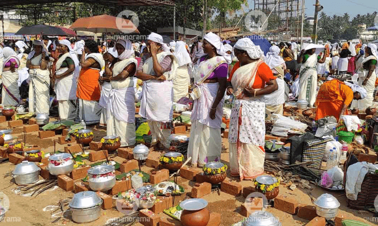 Lakhs of women devotees take part in Attukal Pongala in Thiruvananthapuram