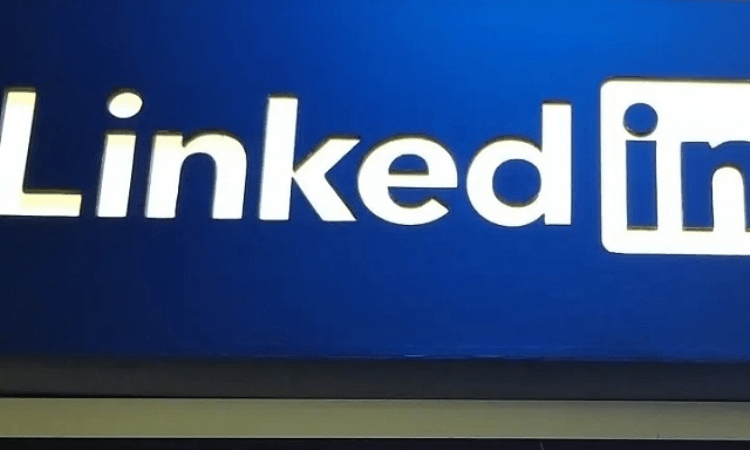 LinkedIn adds AI-powered writing suggestions to its service