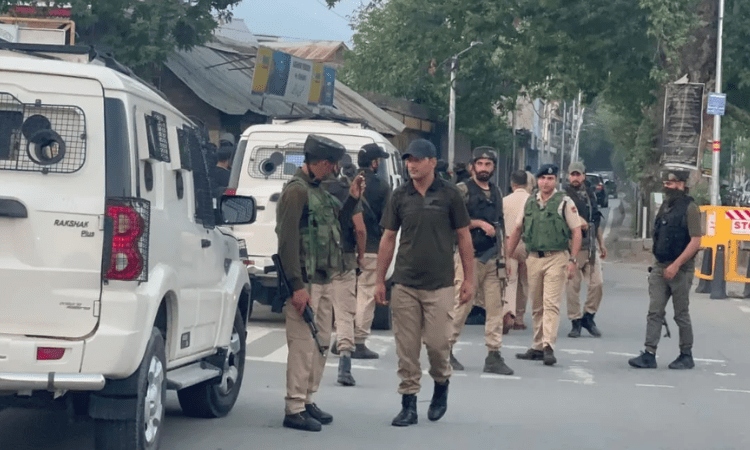 Narco-terror module busted in J&K’s Poonch; 7 kg heroin, Rs 2 cr in cash recovered