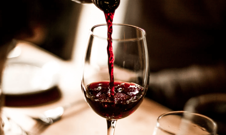 A glass of wine daily may not kill you: Study
