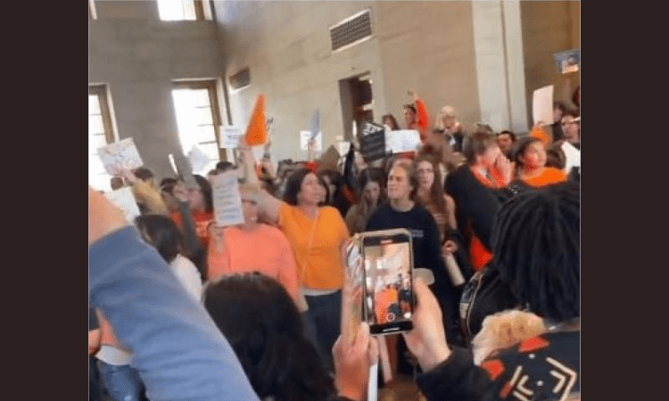 Expelled Rep uses racial slur against Indian-American lawmaker