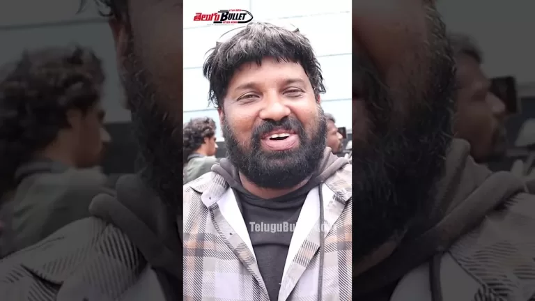 బోర్ కొట్టలేదు కానీ..? #ravanasura #raviteja #publictalk #live #tollywood #ytshorts #shortvideo