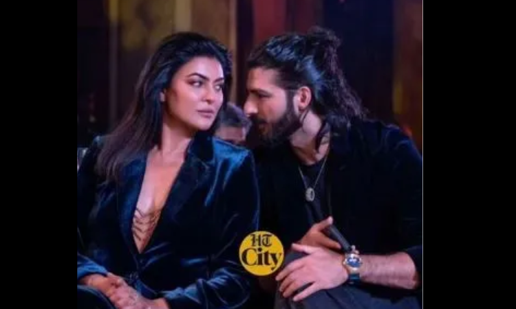 Sushmita Shares Pic with Ex Rohman, Tags ‘Nice’
