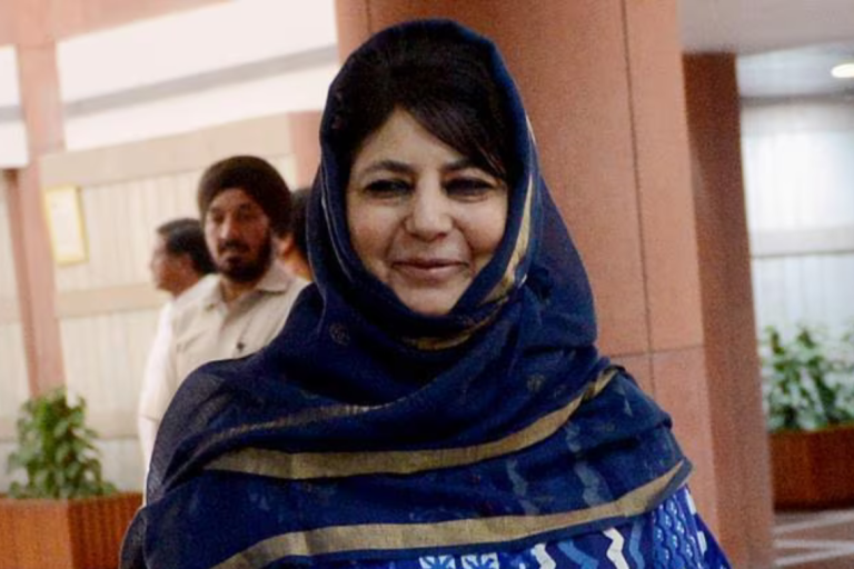 Mehbooba Mufti arrives in Patna for an opposition meeting
