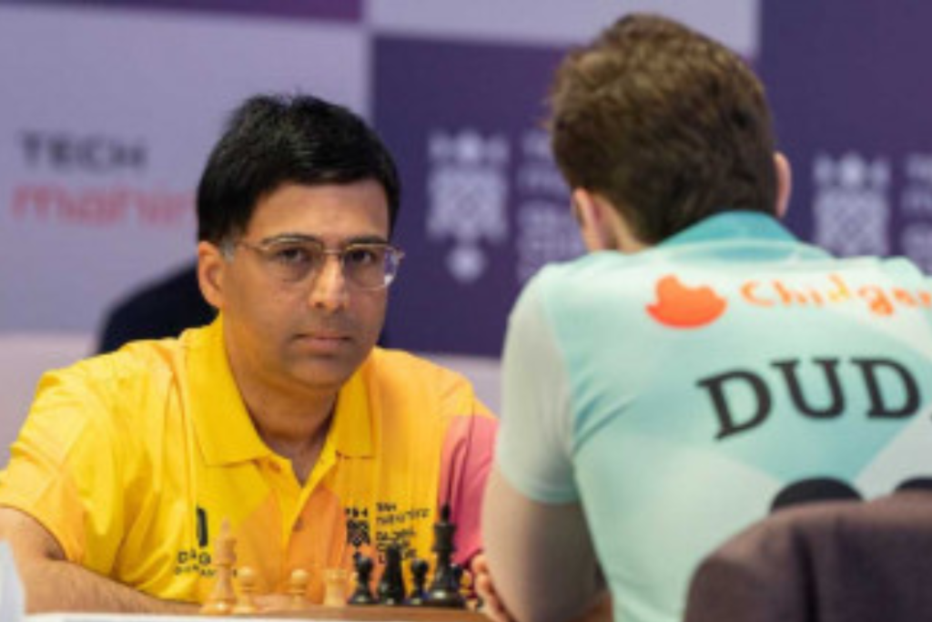 viswanathan anand and hou yifan won their respective games