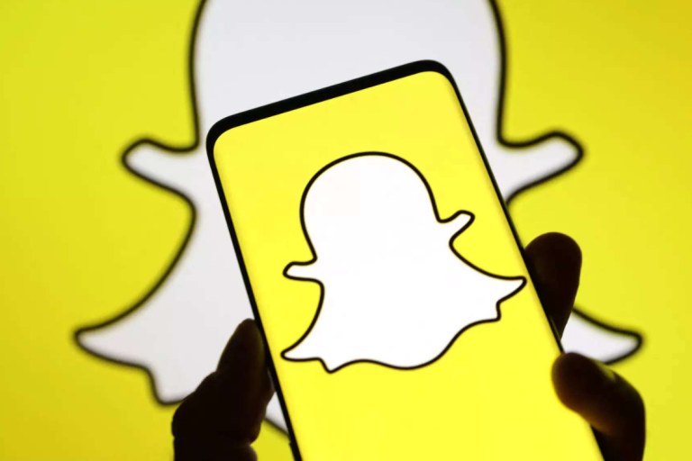 Snap introduces new generative AI feature for paid users