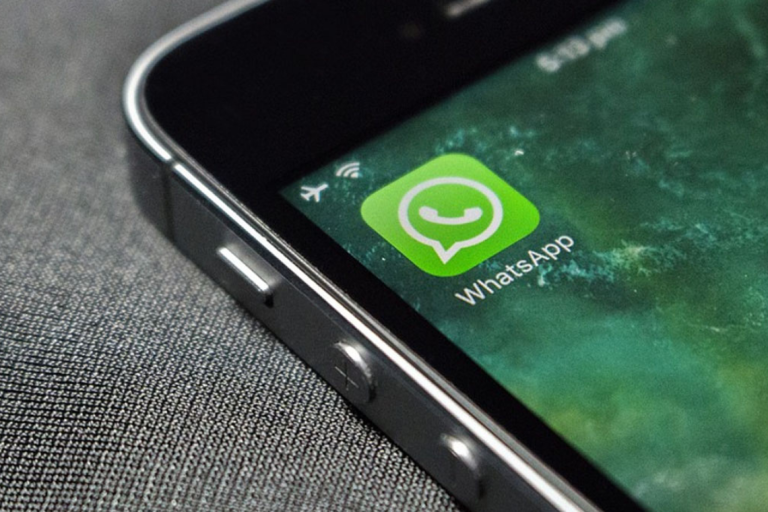 WhatsApp rolling out new calling button on iOS beta