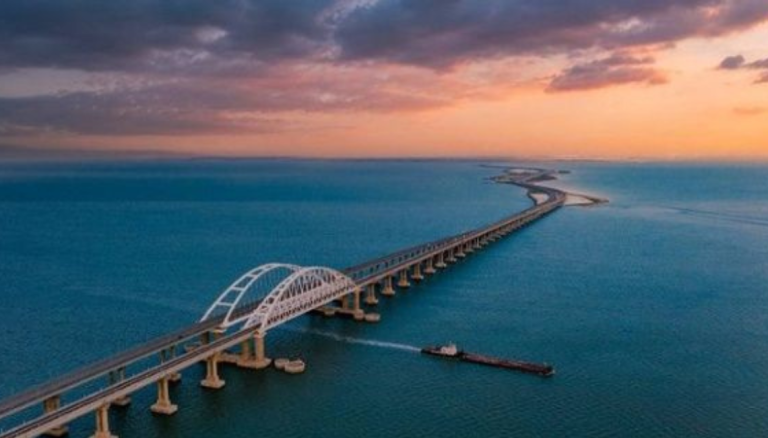 Russia partially opens the Crimean Bridge to traffic
