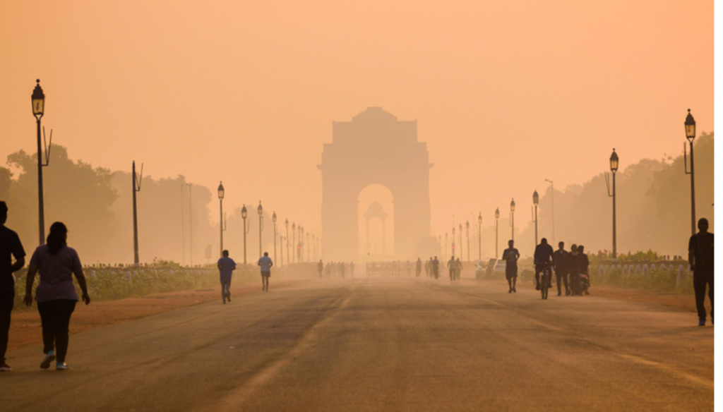 Delhi registers a low temperature of 28.4 degrees