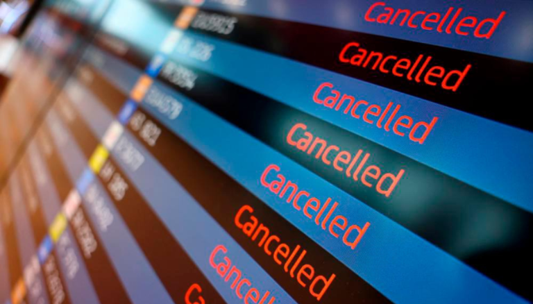 Typhoon Khanum caused 450 flights to be canceled in South Korea