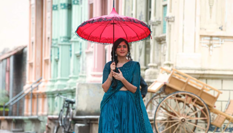 Mrunal Thakur writes a touching note