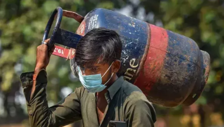 Commercial LPG cylinder costs have been reduced by Rs 99.75