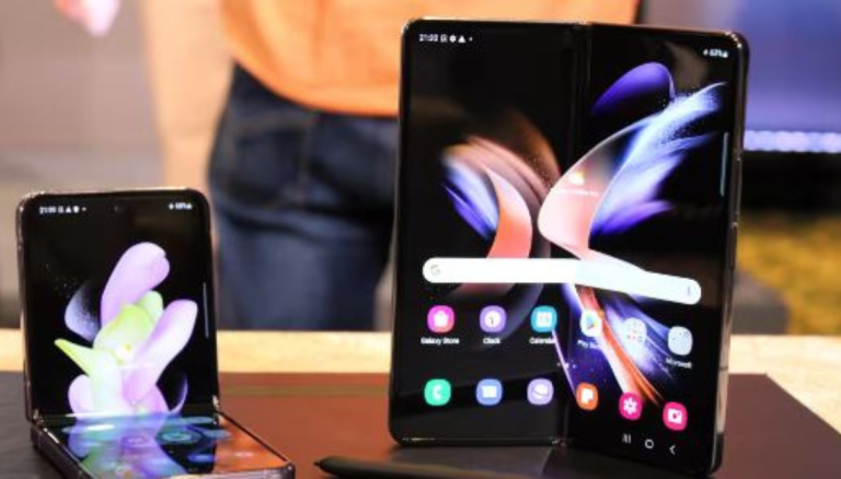 Samsung India records a record 1 lakh pre-orders for upcoming foldables