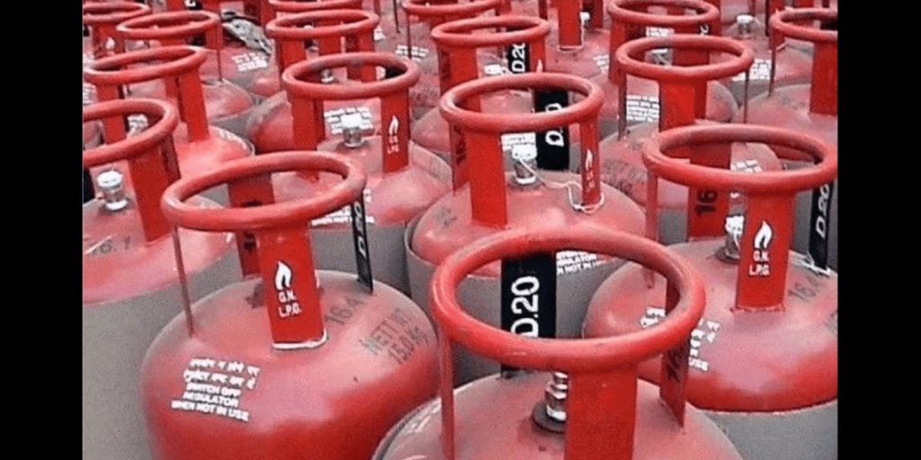 congress leverages lpg delivery for rs 500 cylinder scheme