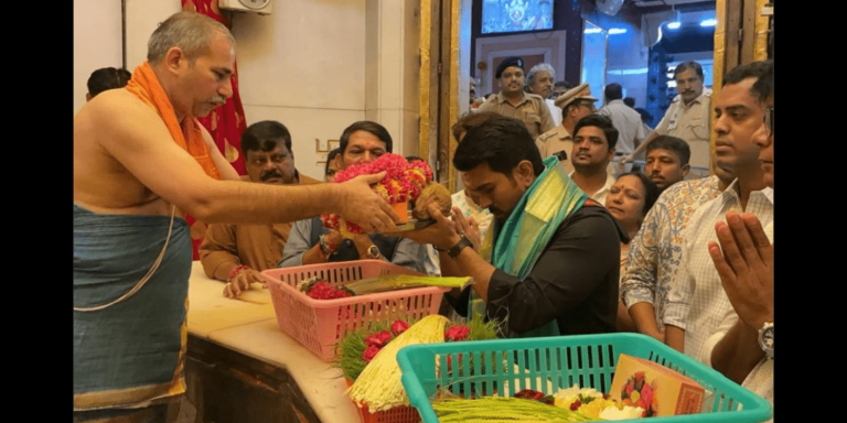 Ram Charan Visits Siddhivinayak Temple in Mumbai for Prayers