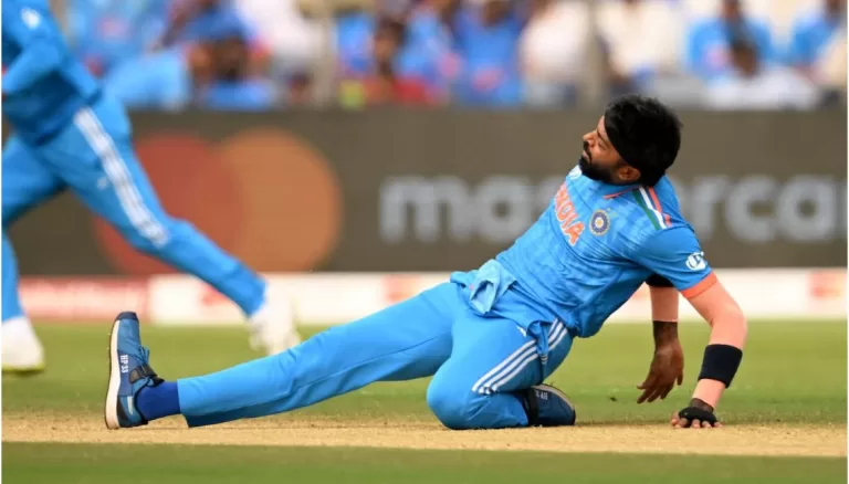 World Cup: After spraining his ankle Hardik Pandya left the pitch