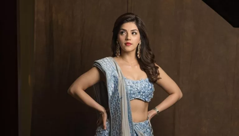 Mehreen Pirzada Looks Delightful in Blue