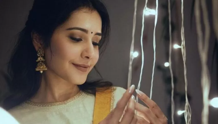 Raashii Khanna Sparkling in Diwali Lights