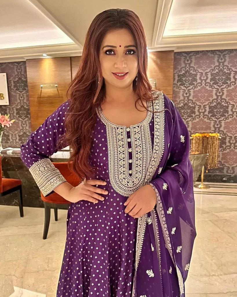 singer shreya ghoshal latest photos